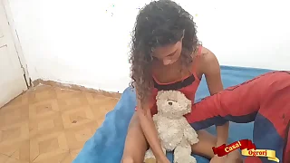 Fiz 18 anos e dei para meu padrasto&period;